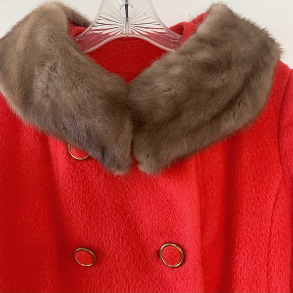 PRICE DROP Vintage Double Breasted Red Coat Fur Neckline 1960s 1970s Approx S/M - Picture 3 of 17